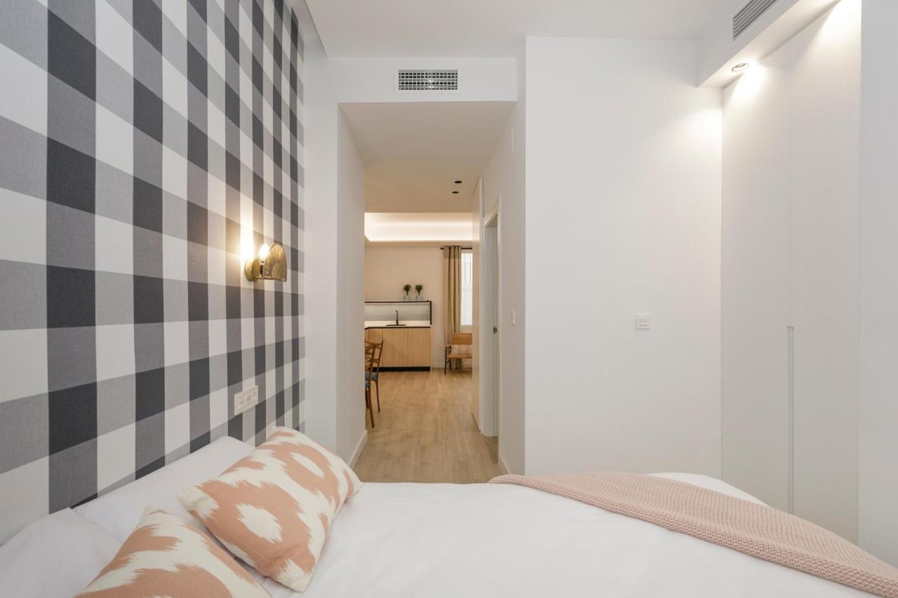 Hi Room - Smart Apartments - He 0 Гранада Экстерьер фото